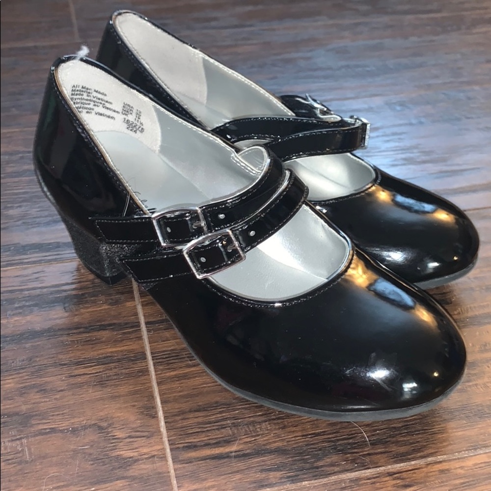 BLACK GIRL HEELS